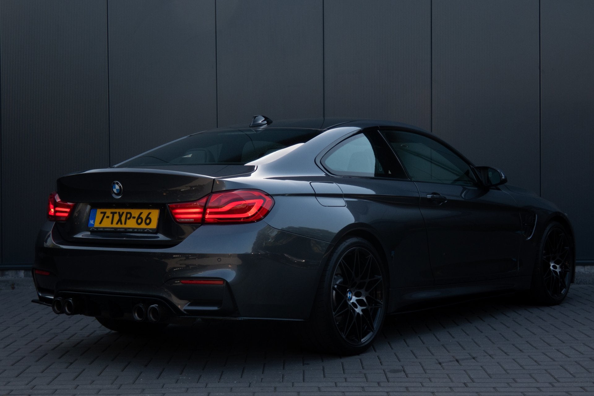 BMW 4-serie Coupé M4 | HUD | H&K | Side View, Automaat, 4-Serie, 4 stoelen, Bedrijf