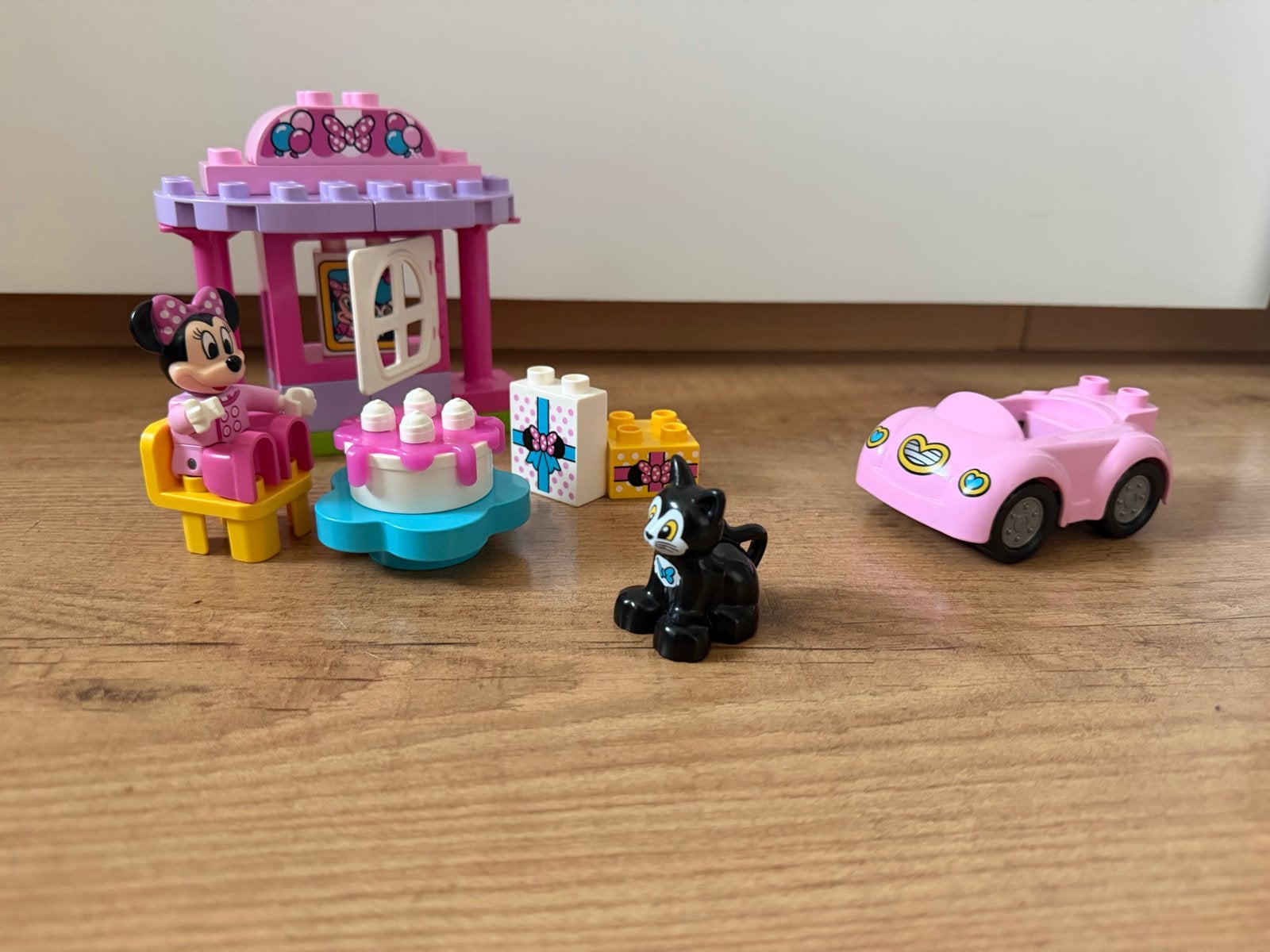 Duplo 10873 Minnie's Verjaardagsfeest Compleet, Ophalen, Zo goed als nieuw, Compleet, Complete set
