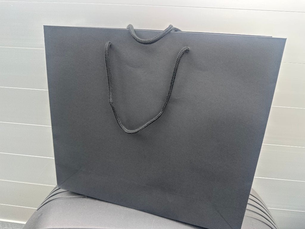  1075 stuks luxe Zwarte papieren cadeau Tasjes Paper Black, Ophalen, Nieuw, Zwart, Shopper