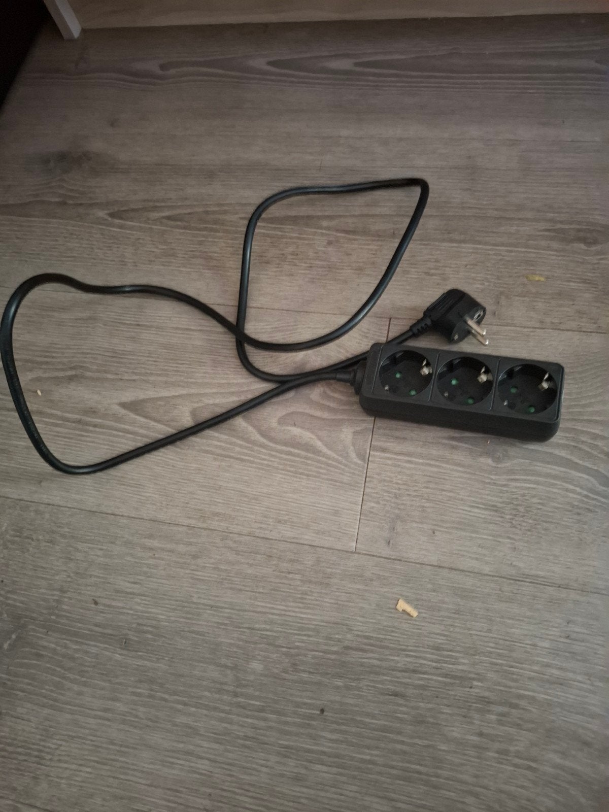 Stekkerdoos met 3 stopcontacten, Ophalen of Verzenden, Gebruikt, Stekkerdoos