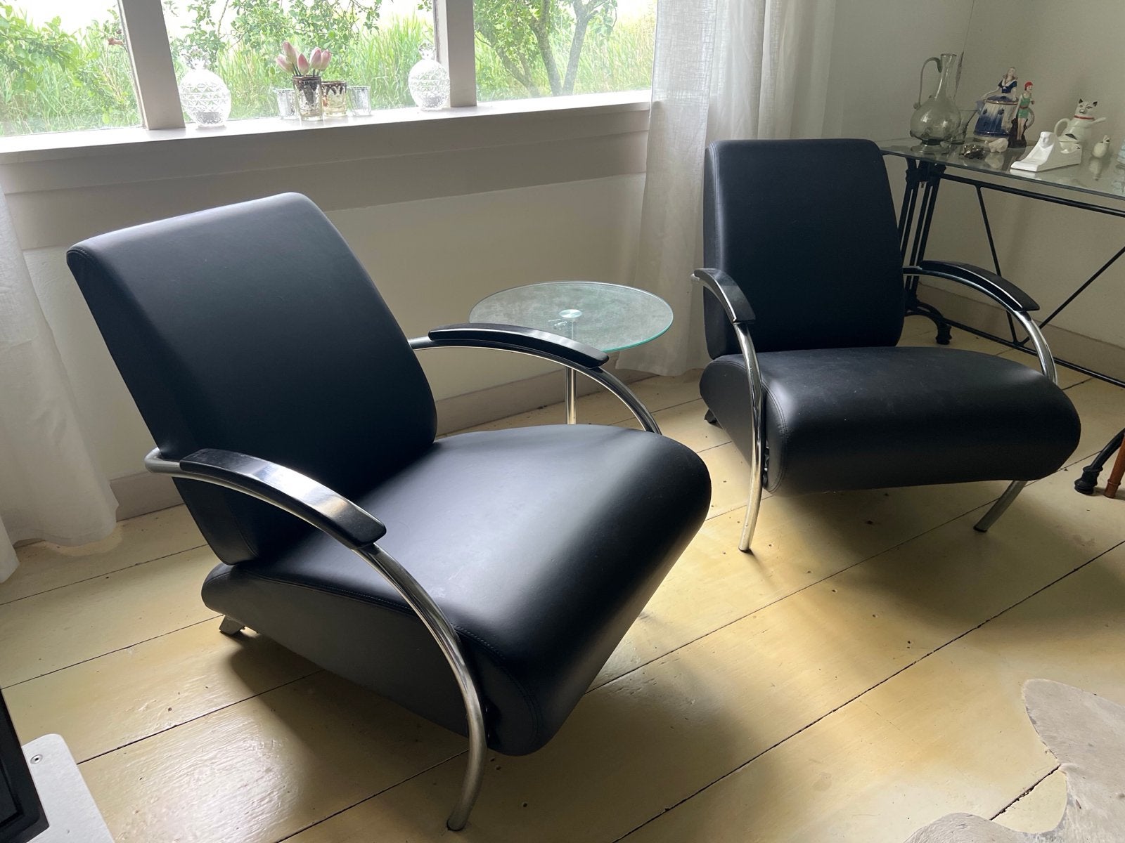 2 zwarte leren Gelderland 5470 design fauteuils, Ophalen, Minder dan 75 cm, Leer, Zo goed als nieuw