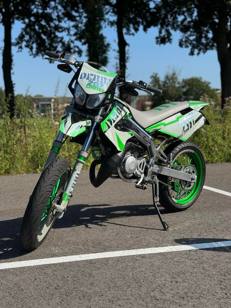 Derbi SDR Limited Edition 77cc Schakelbrommer, Fietsen en Brommers, Brommers | Derbi, Ophalen, 6 versnellingen, Maximaal 45 km/u