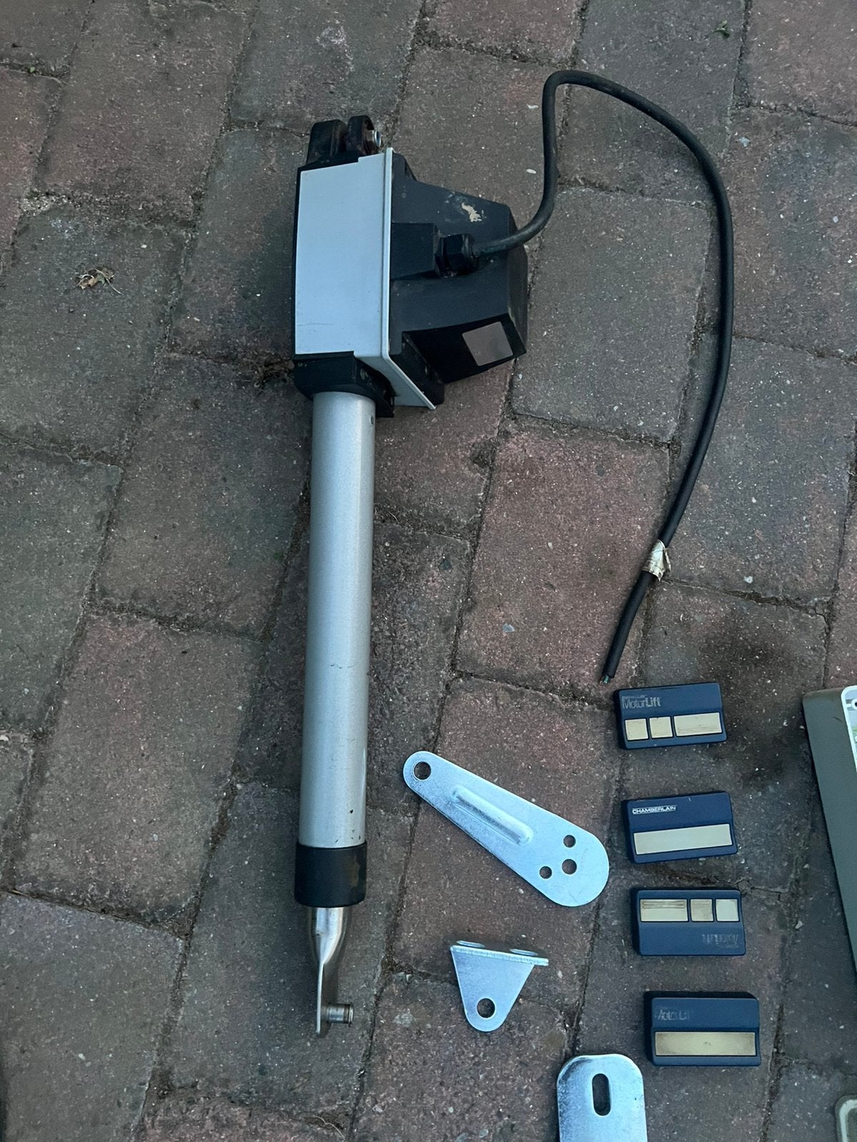 Poortopener/ hekopener motorlift, Tuin en Terras, Ophalen, Gebruikt, Staal, 150 tot 200 cm