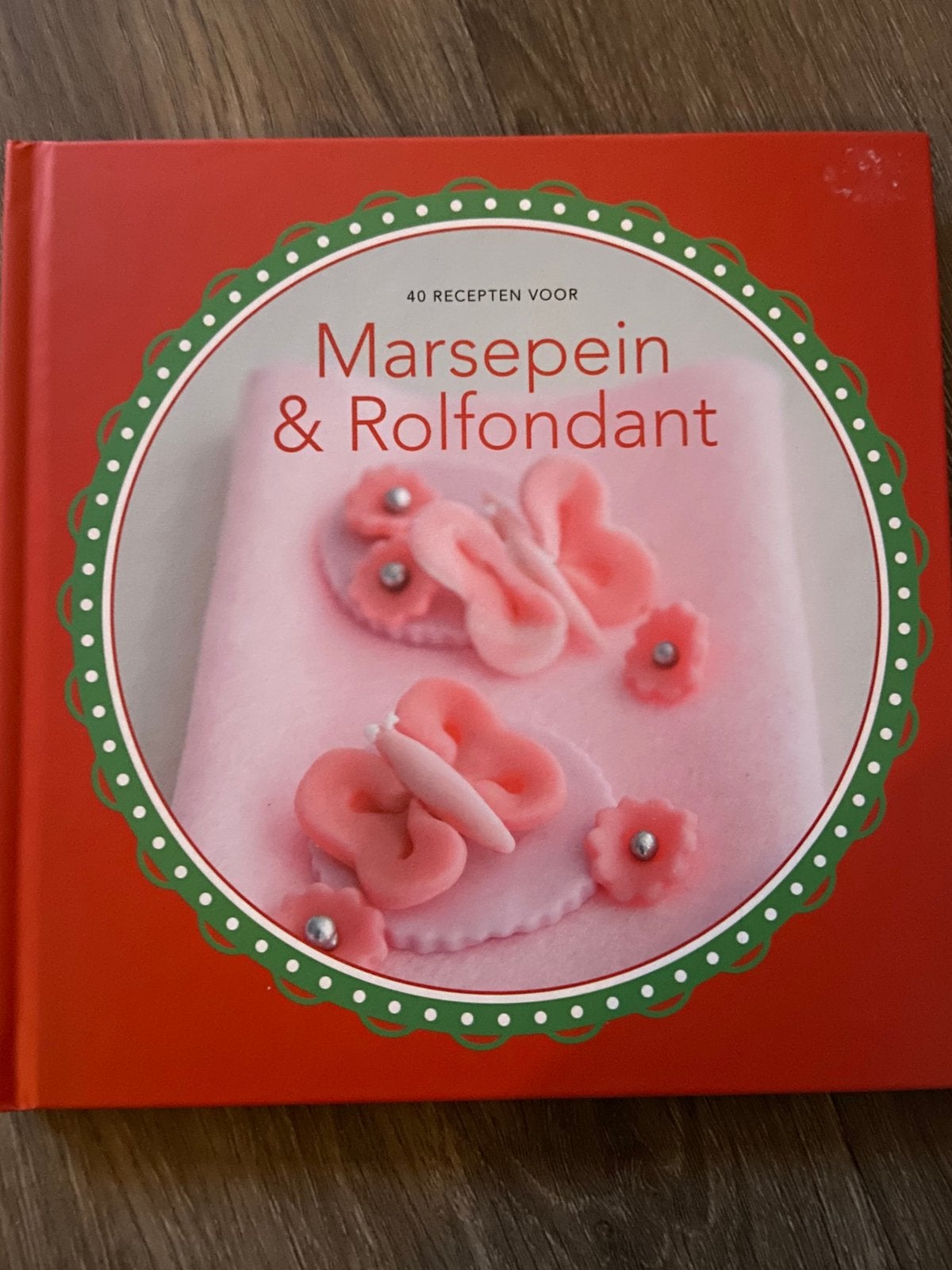 40 recepten voor Marsepein & Rolfondant, Ophalen of Verzenden, Zo goed als nieuw, Boek of Tijdschrift