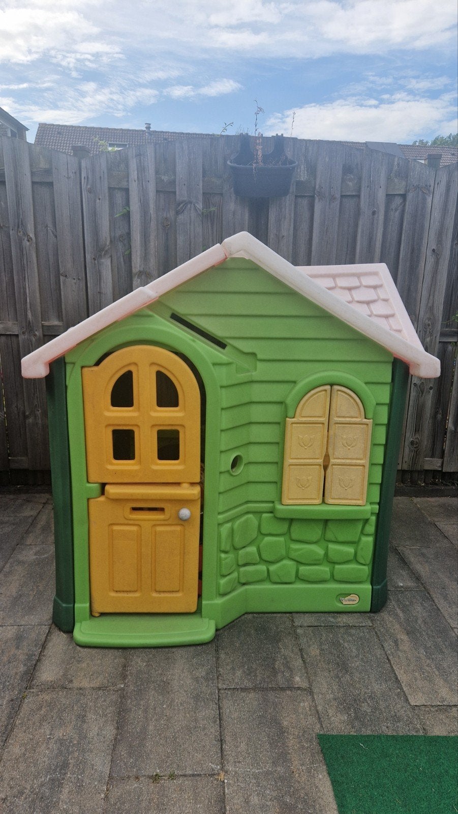 Buiten speelhuisje - klaar voor een nieuwe ronde!, Ophalen, Gebruikt, Kunststof