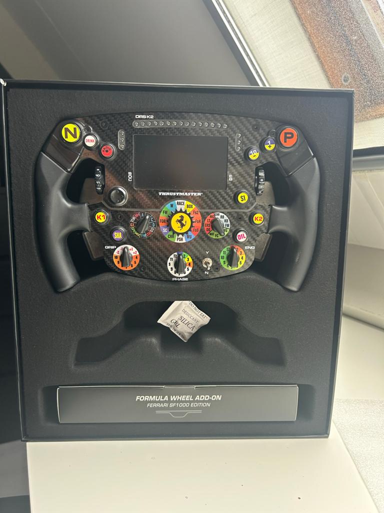 Thrustmaster SF1000 Ferrari add-on, Ophalen of Verzenden, Zo goed als nieuw, Stuur of Pedalen, PlayStation 4
