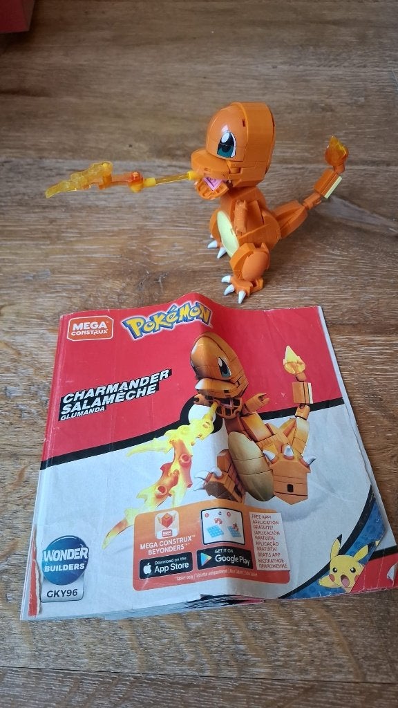 Mega Construx Pokémon Charmander met boekje, Ophalen of Verzenden, Zo goed als nieuw, Megabloks