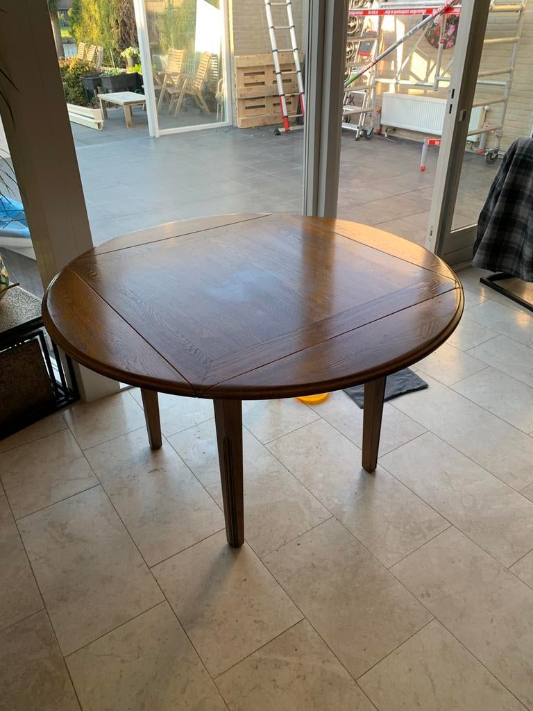 Eiken tafel, rond of vierkant., Huis en Inrichting, Tafels | Eettafels, Ophalen, Gebruikt, Rond, 100 tot 150 cm