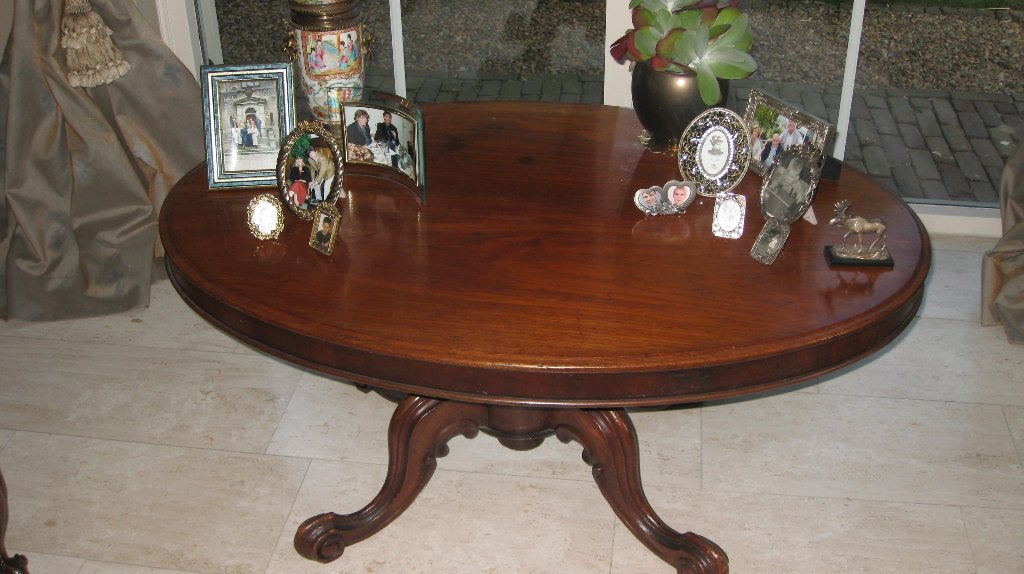 Ovale biedemeijer salontafel, Ophalen