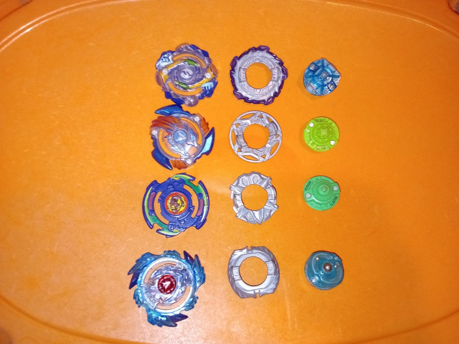 Grote Beyblade Burst set met arena's en accessoires, Ophalen of Verzenden, Gebruikt, Jongen of Meisje