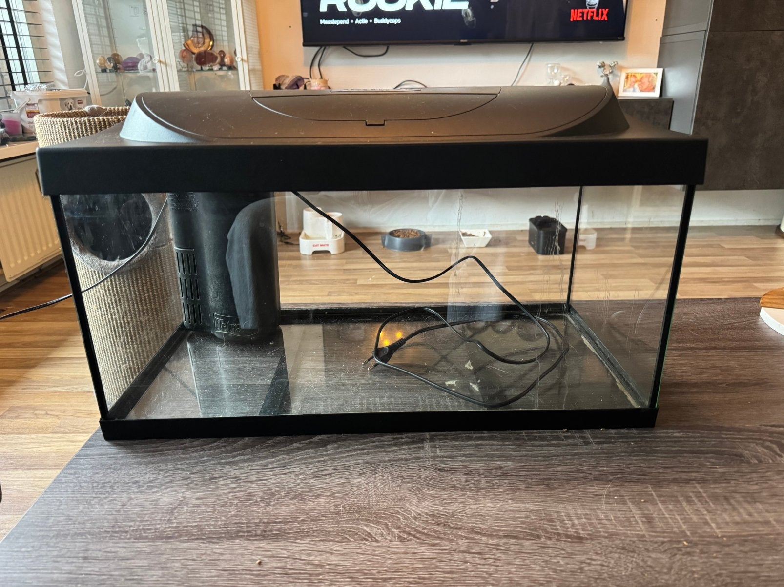 Tetra aquarium met pomp, Ophalen of Verzenden, Zo goed als nieuw, Leeg aquarium