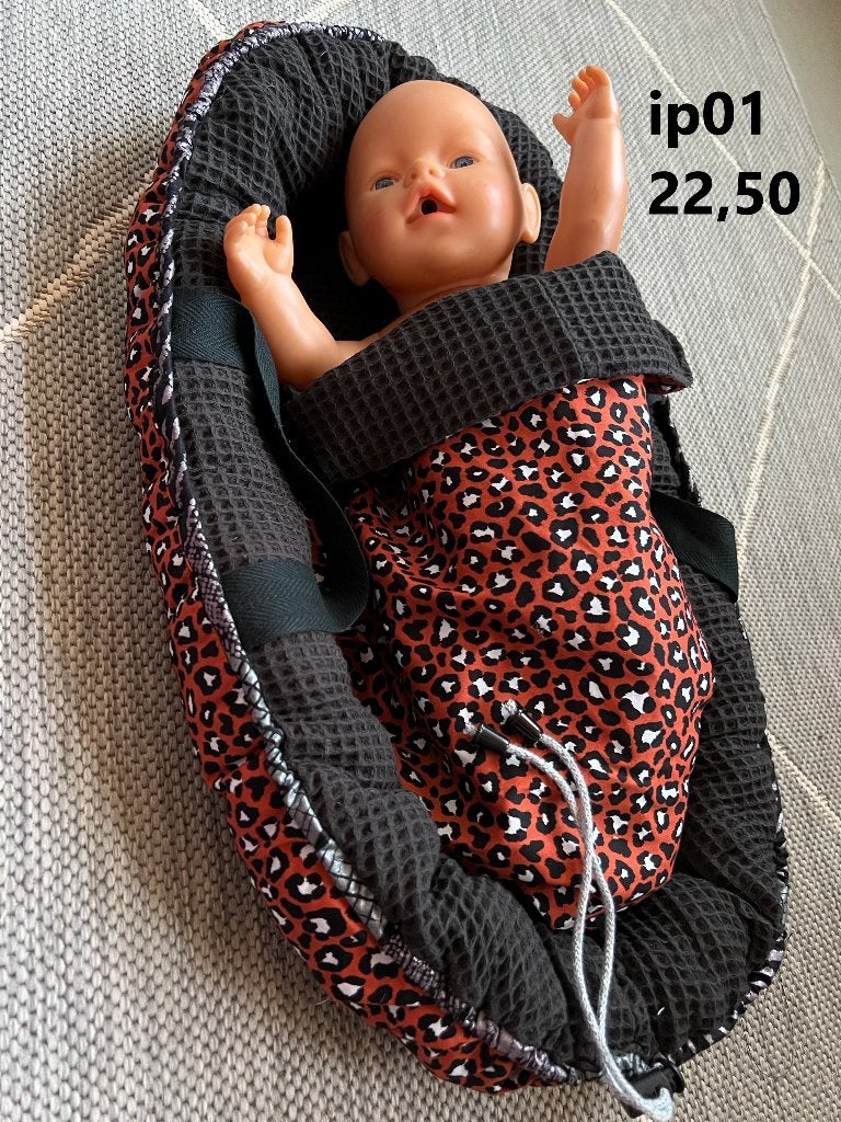 Poppenkleertjes baby born. Babynestje panterprint. KiKa., Ophalen, Nieuw, Barbie