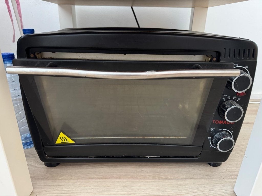 Tomado Mini Oven / Compacte Oven, Witgoed en Apparatuur, Magnetrons, Gebruikt, Vrijstaand, Combimagnetron, Minder dan 45 cm, Oven