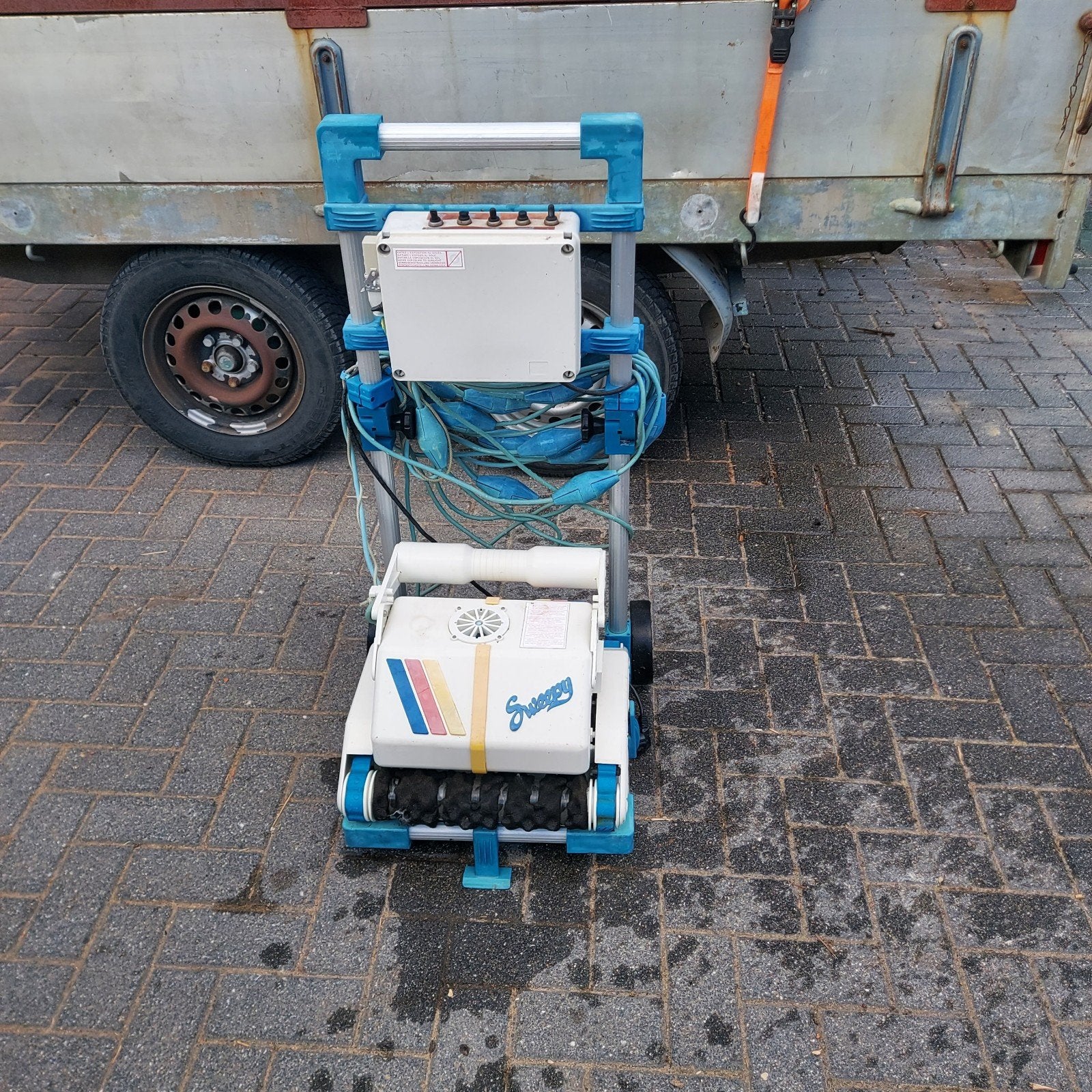 Sweepy Zwembadrobot - Automatische Zwembadreiniger, Ophalen, Gebruikt, Overige typen