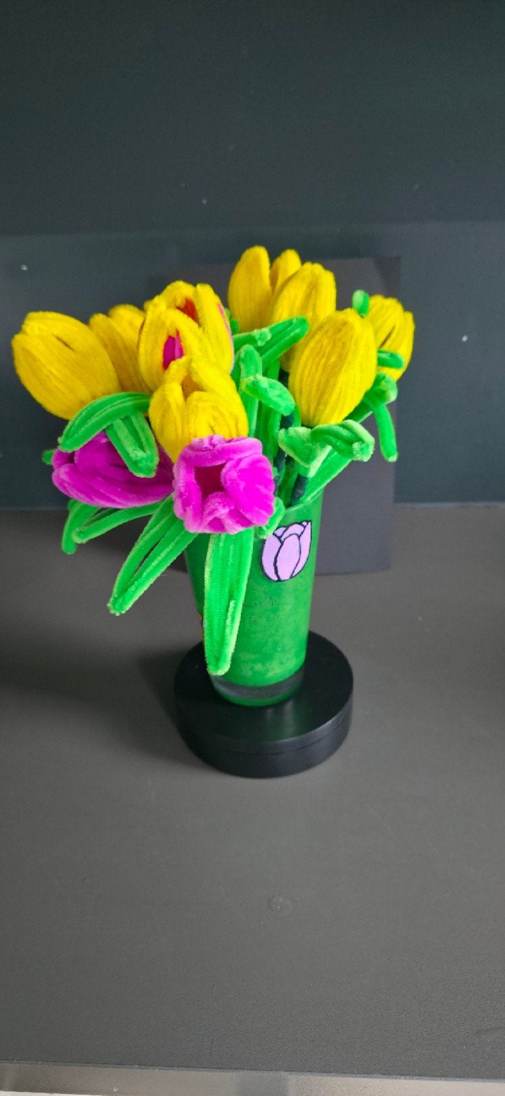 Te koop:een bosje tulpen met vaas, Ophalen of Verzenden