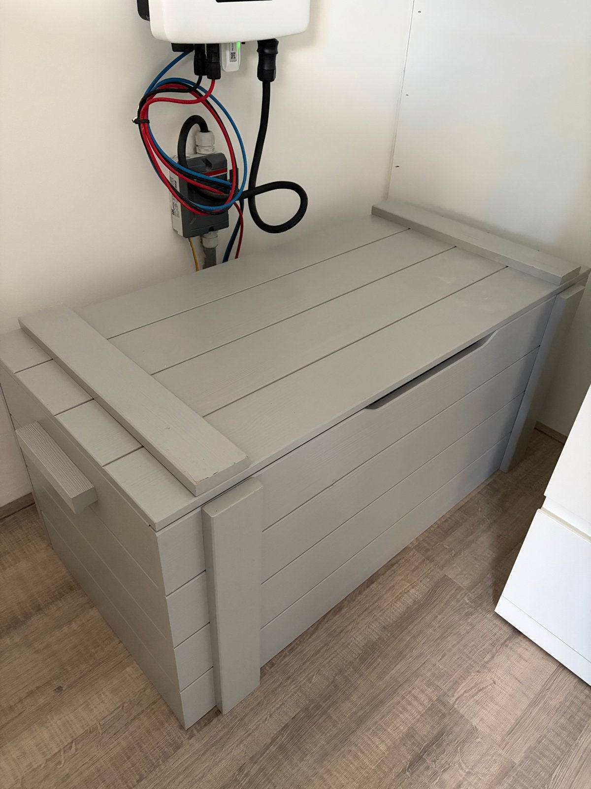 WOOOD Speelgoedkist Dennis - Beton grijs, Minder dan 50 cm, Ophalen of Verzenden, Zo goed als nieuw, 75 tot 100 cm