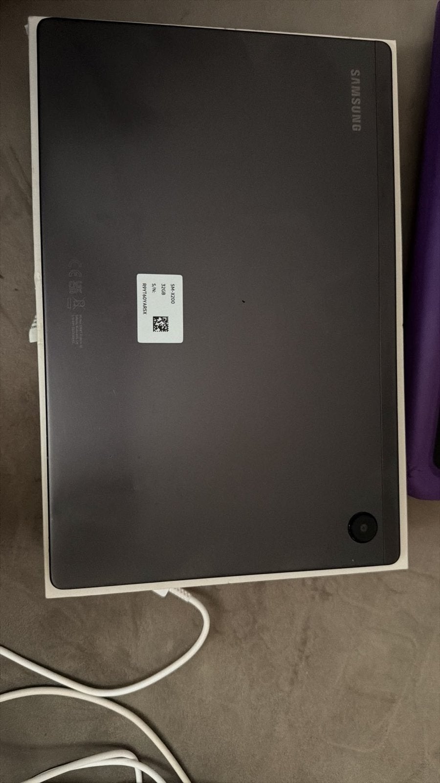 Foto 3 van Samsung Galaxy Tab A8 (SM-X200) - Zo goed als nieuw