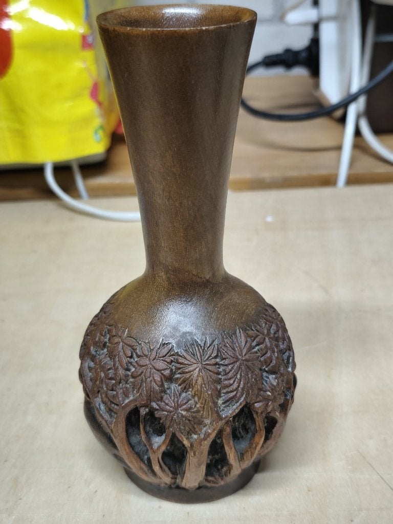Midcentury houten vaasje met olifanten., Overige materialen, 29 cm, Overige kleuren, Ophalen of Verzenden