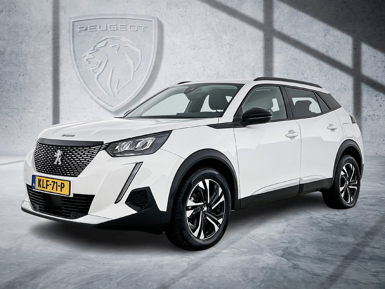 Peugeot 2008 100 pk Allure | Rijklaar | Parkeerhulp | Apple, 101 pk, Gebruikt, 1199 cc, Bedrijf