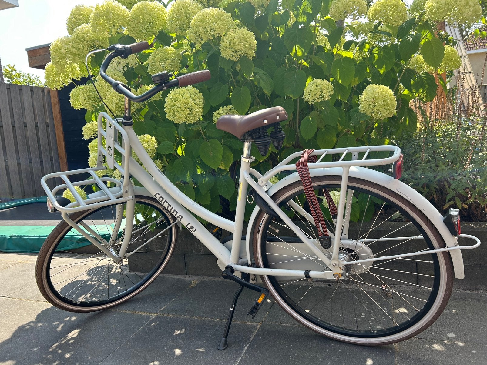 Witte Cortina meisjesfiets, 26 inch, Terugtraprem, Versnellingen, Zo goed als nieuw, Ophalen