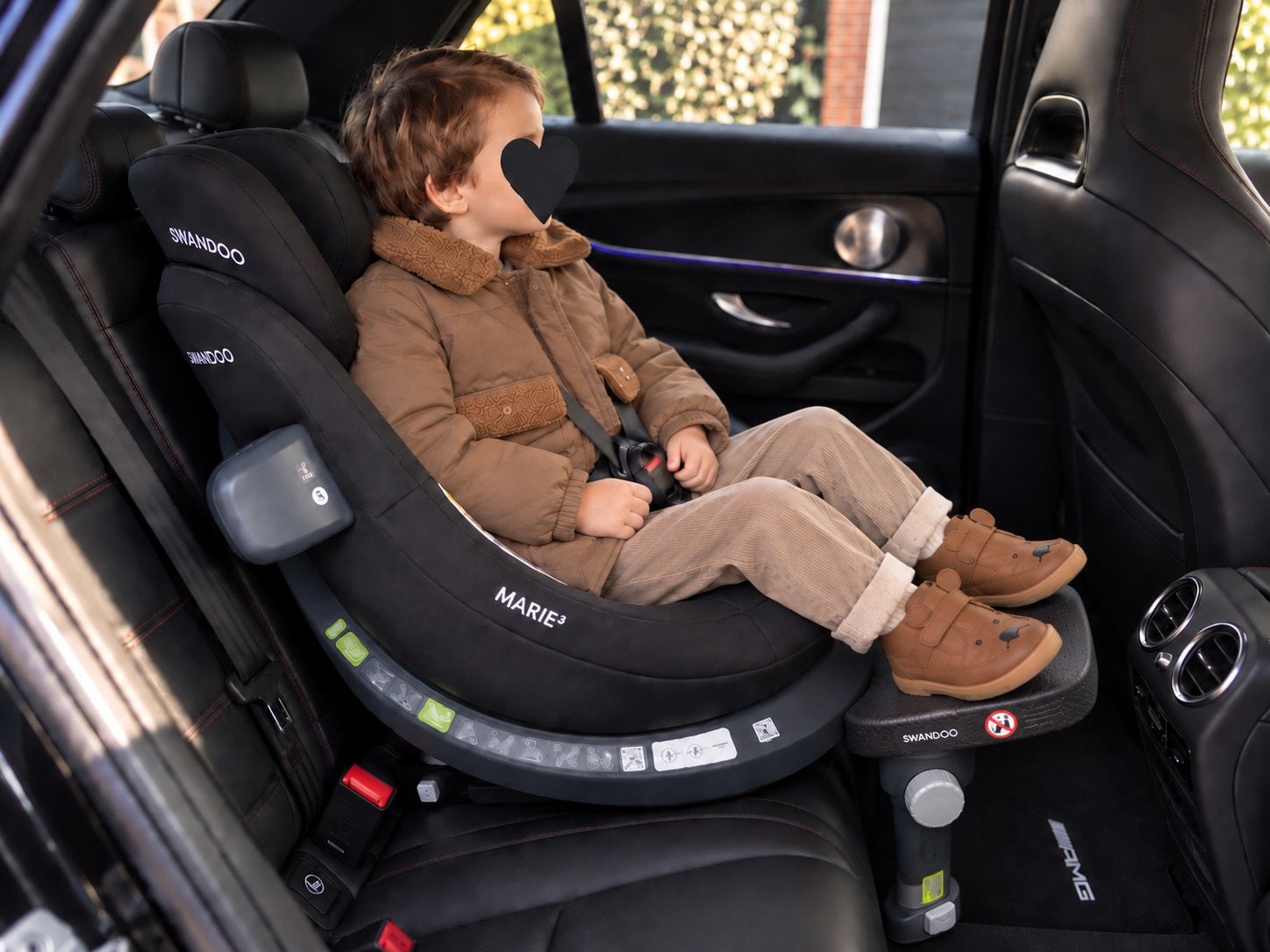 Swandoo Marie³ i-Size zwart + Footrest + Sun Cap | compleet, Autogordel of Isofix, 0 t/m 18 kg, Verstelbare rugleuning, Zo goed als nieuw