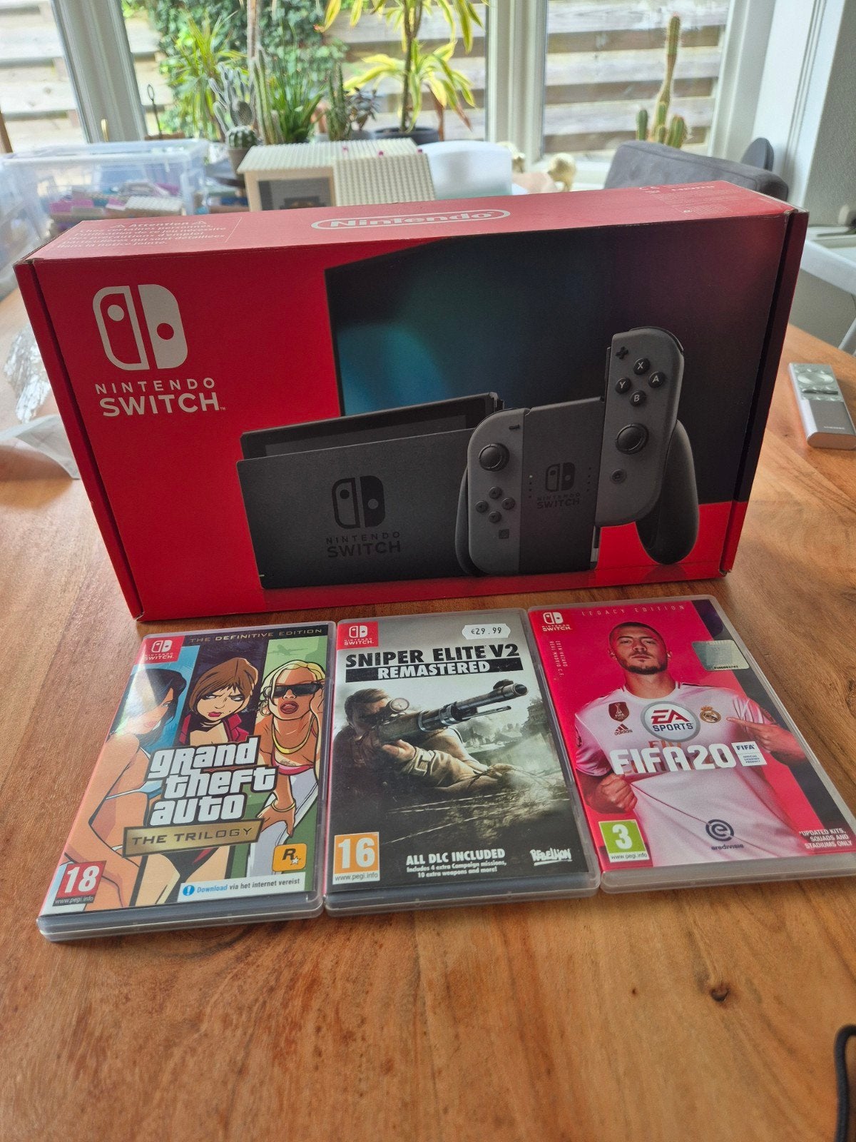 Nintendo Switch met accessoires en 3 games, Ophalen, Met 2 controllers, Switch Original, Gebruikt