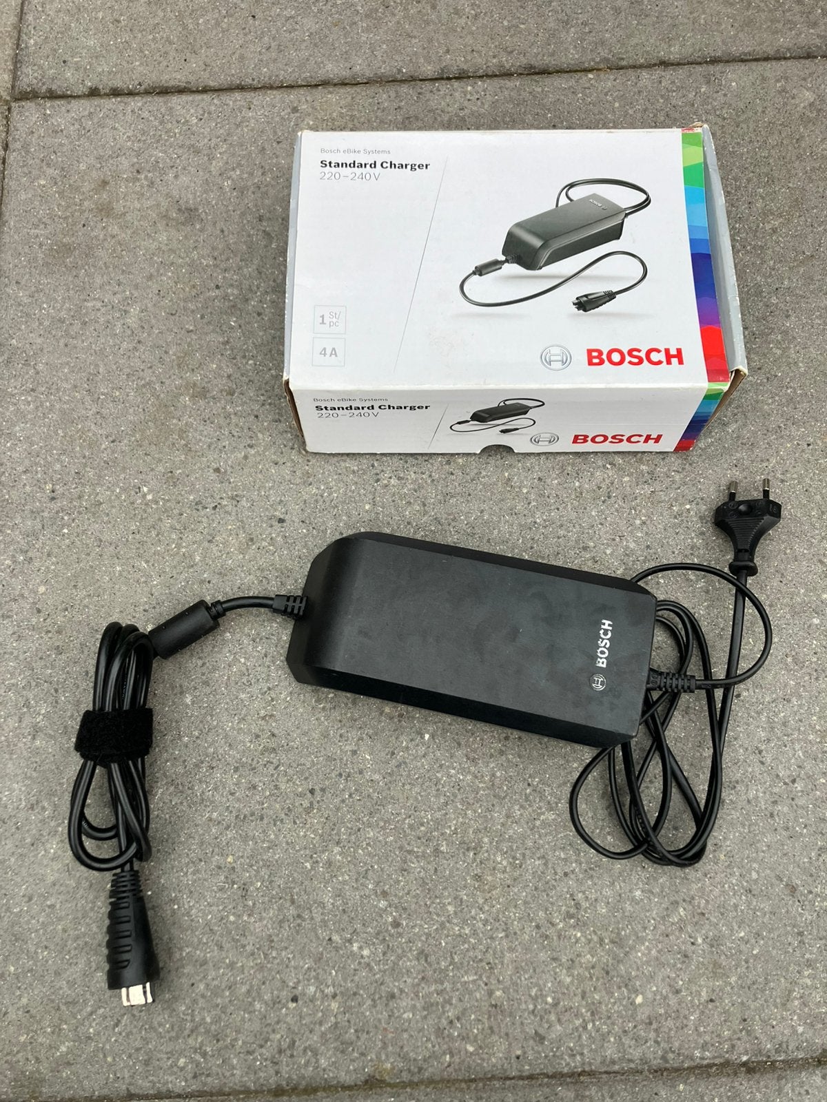 Bosch lader voor e-bike 4ah. Defect, Ophalen of Verzenden, Gebruikt
