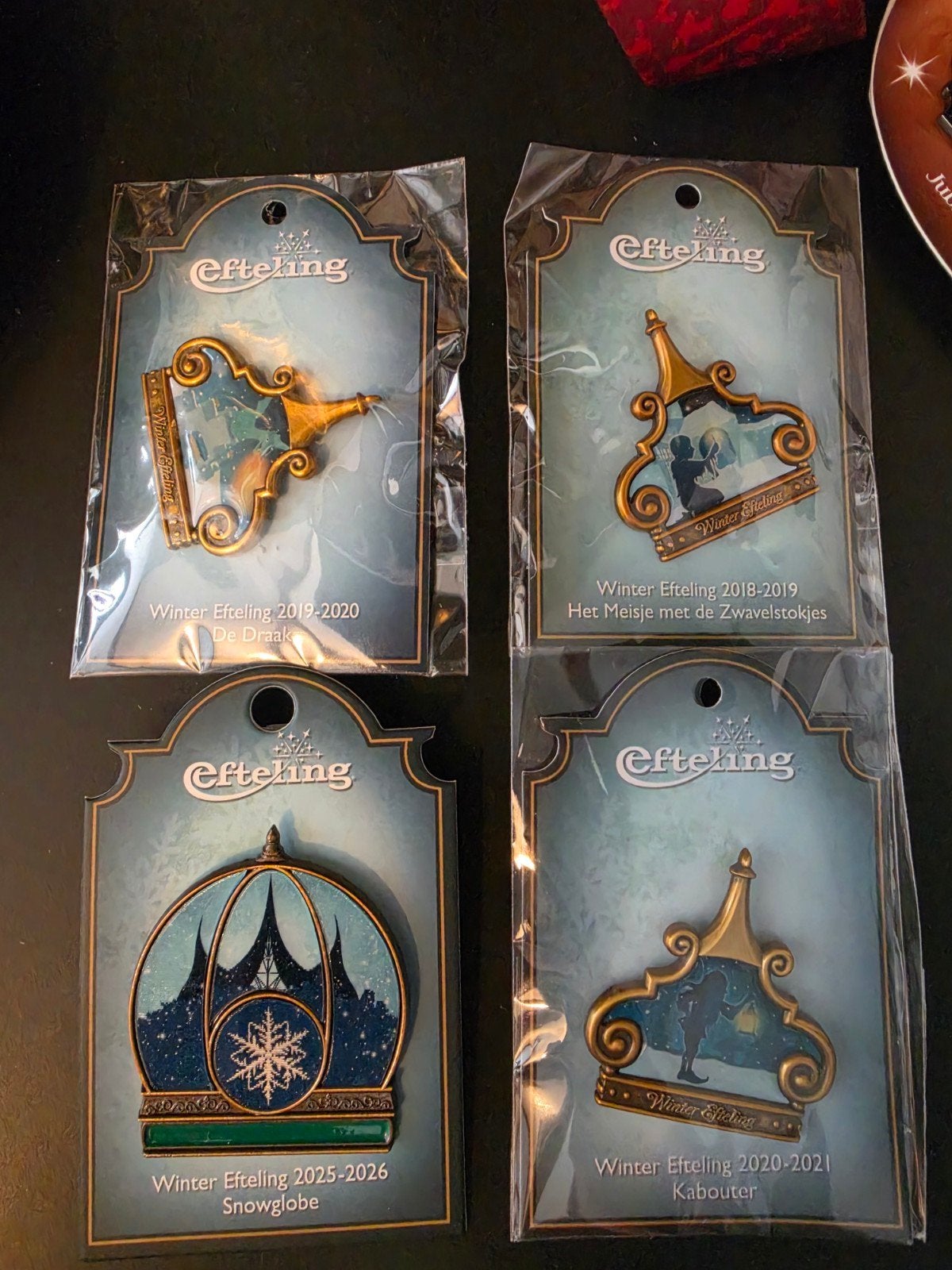 Efteling Winter Efteling Pins - Diverse Jaren, Verzamelen, Efteling, Nieuw, Button of Speldje, Verzenden