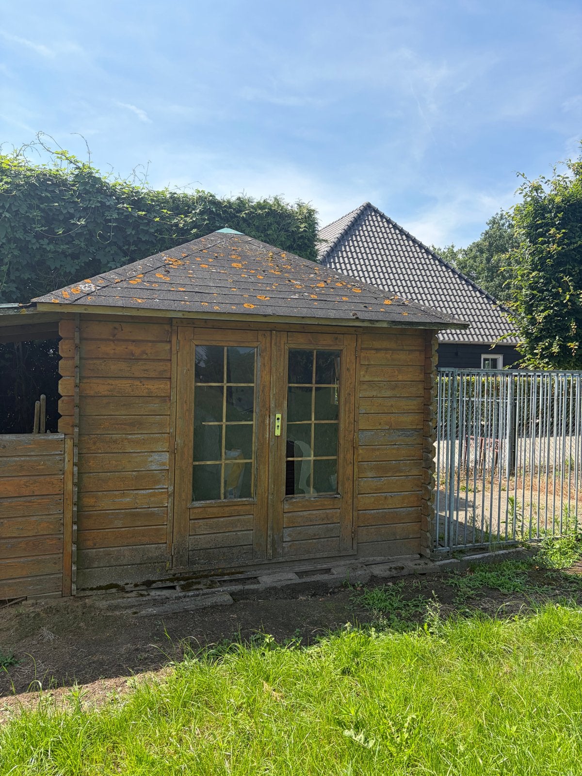 Gratis tuinhuis 3x3m - Zelf demonteren, Ophalen, Tuinhuis, 250 tot 500 cm, 2 ramen