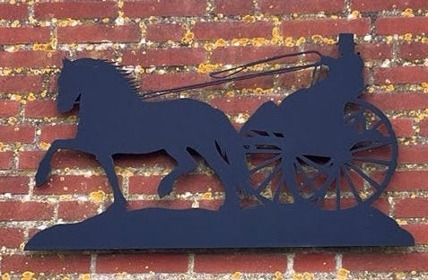 Metalen wanddecoratie paard en kar, Tuin en Terras, Ophalen, Zo goed als nieuw