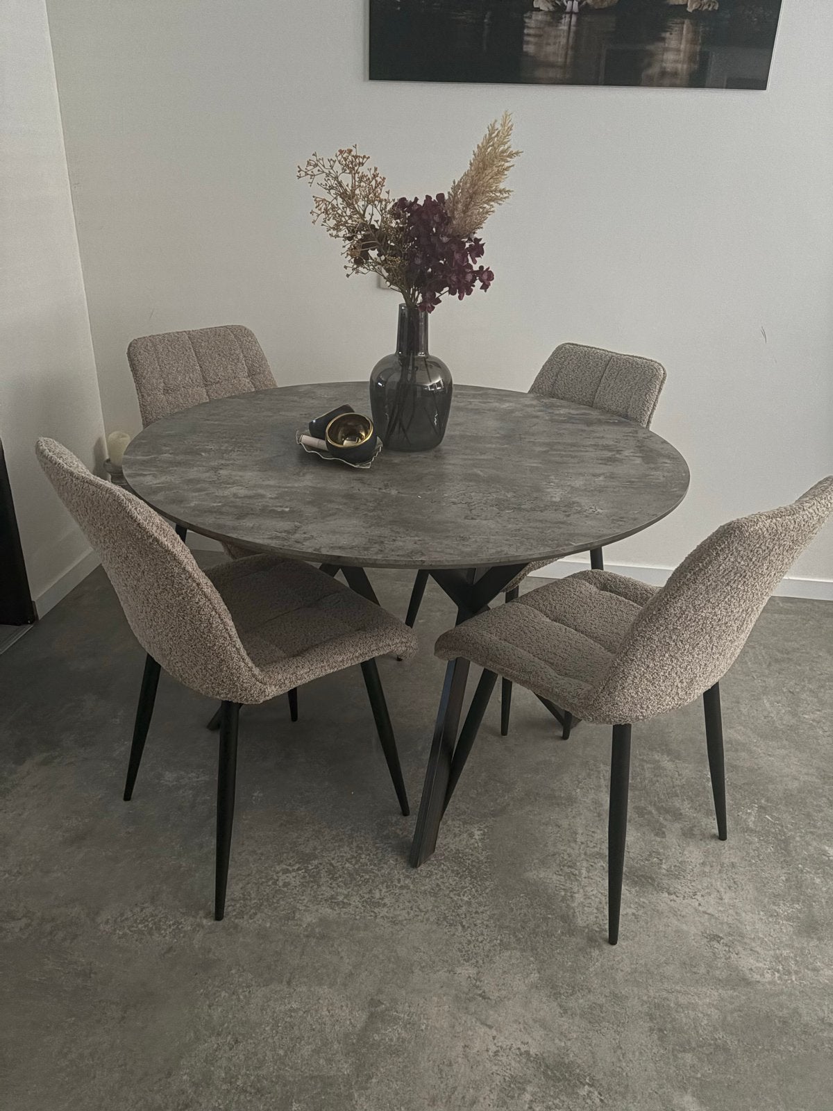 Moderne ronde eettafel met 4 stoelen, Huis en Inrichting, Tafels | Eettafels, Ophalen, Overige materialen, Gebruikt, 50 tot 100 cm