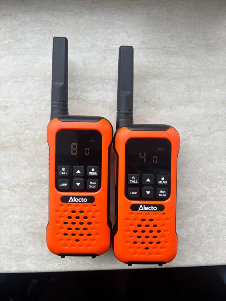 Portofoons ALETCO FR300OE zo goed als nieuw, Ophalen, 5 tot 15 km, Nieuw, Portofoon of Walkie-talkie