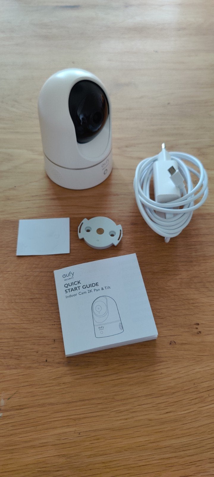 Eufy Indoor Cam 2K Pan & Tilt (T8410X) - Zo goed als nieuw, Audio, Tv en Foto, Videobewaking, Ophalen of Verzenden, Zo goed als nieuw