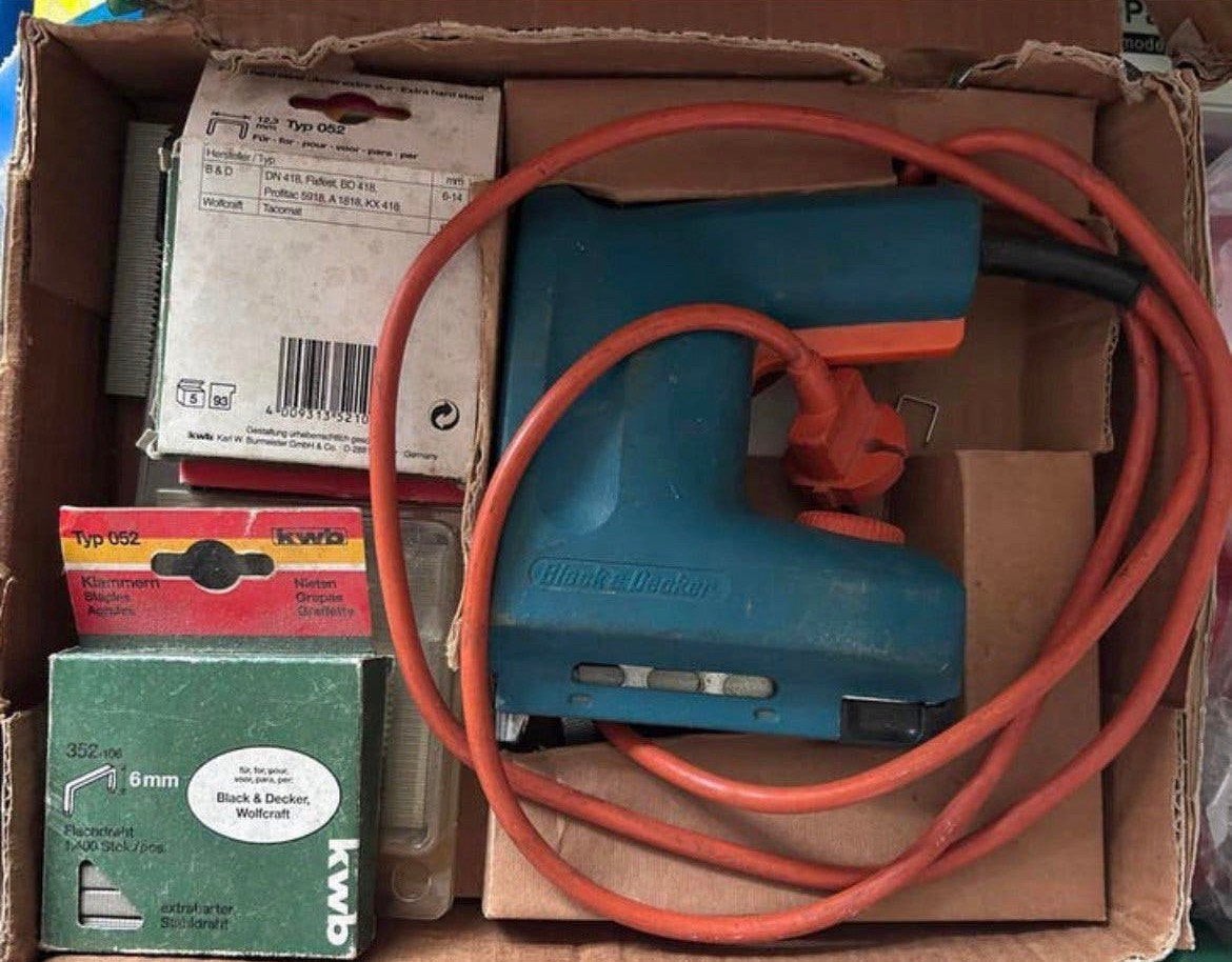 Black & Decker DN418 elektrische nietpistool, Ophalen of Verzenden, Gebruikt, Gereedschapsset, Overige merken