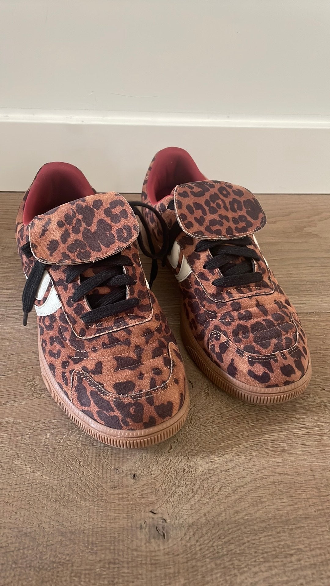 Zgan tijgerprint sneakers van Madden New York, Bruin, Ophalen of Verzenden, Sneakers of Gympen, Zo goed als nieuw