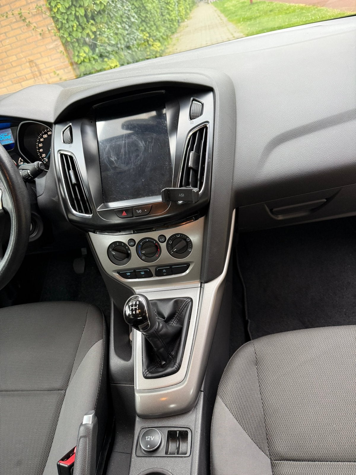 Foto 7 van Ford Focus 1.0 Ecoboost 74KW 5-D 2012 Bruin