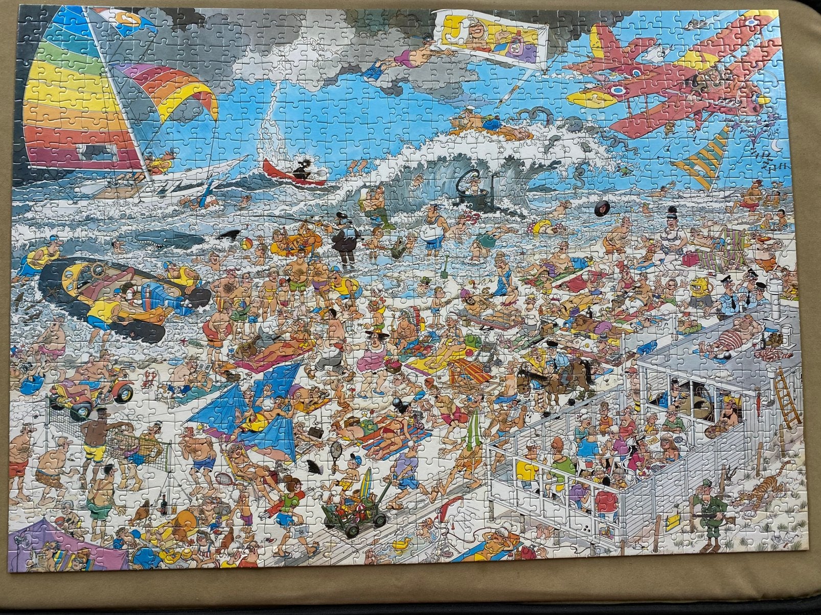 Jan van Haasteren Op het strand 1000st., Ophalen of Verzenden, 500 t/m 1500 stukjes, Zo goed als nieuw