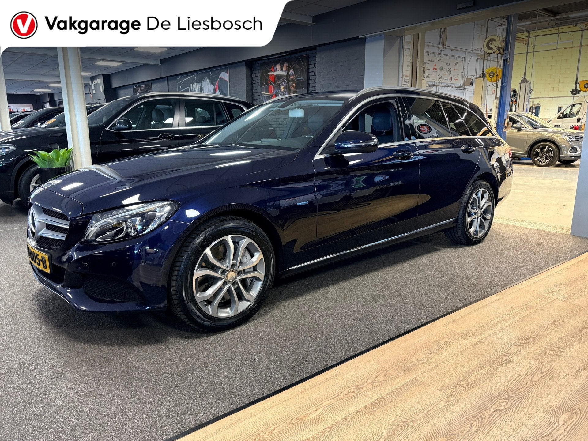Mercedes-Benz C-klasse Estate 350 e Lease Edition / Sfeerver, Auto's, Achterwielaandrijving, Gebruikt, Blauw, Leder en Stof