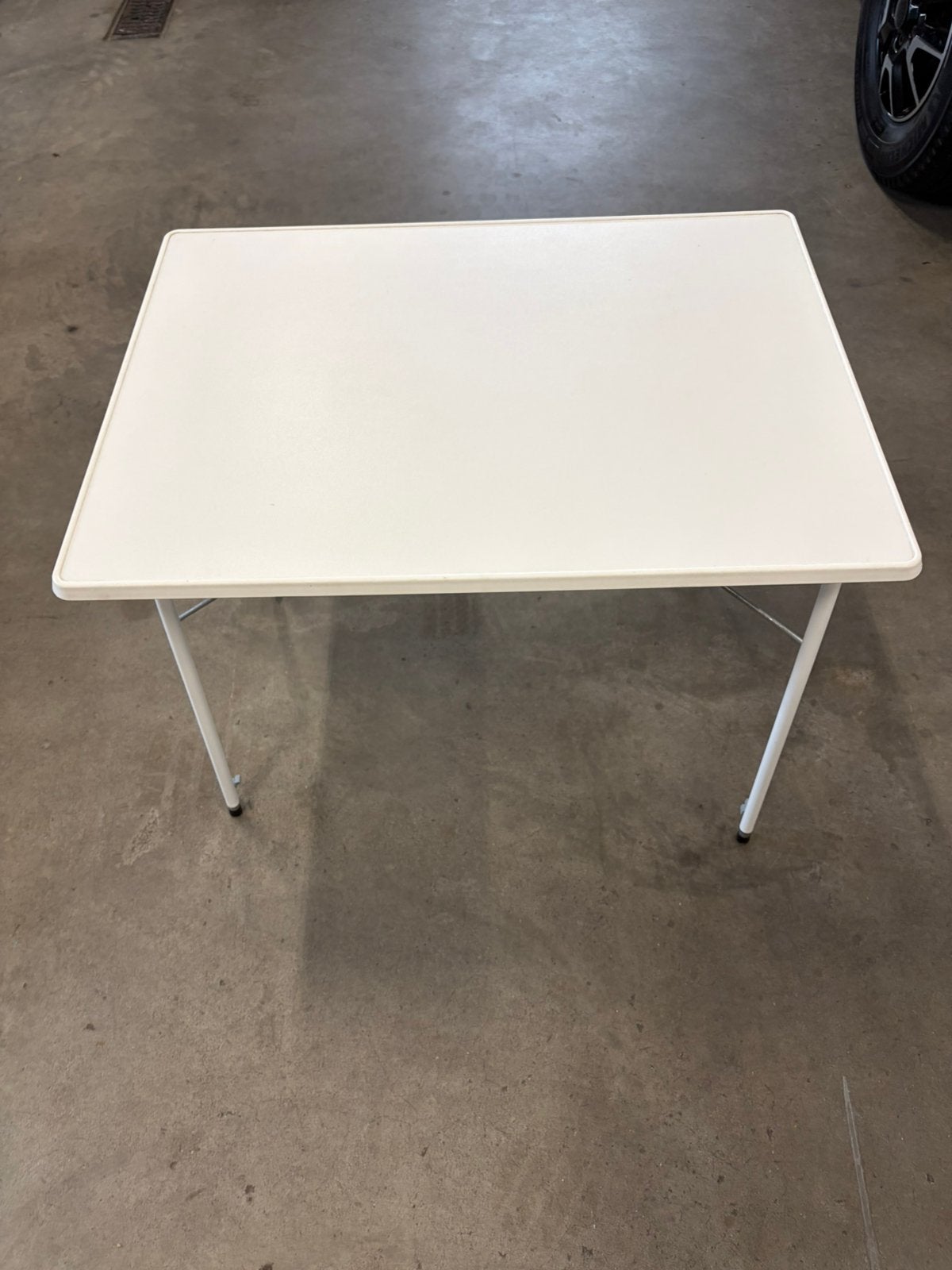 Uitklapbare campingtafel – wit, Ophalen of Verzenden, Zo goed als nieuw, Campingtafel