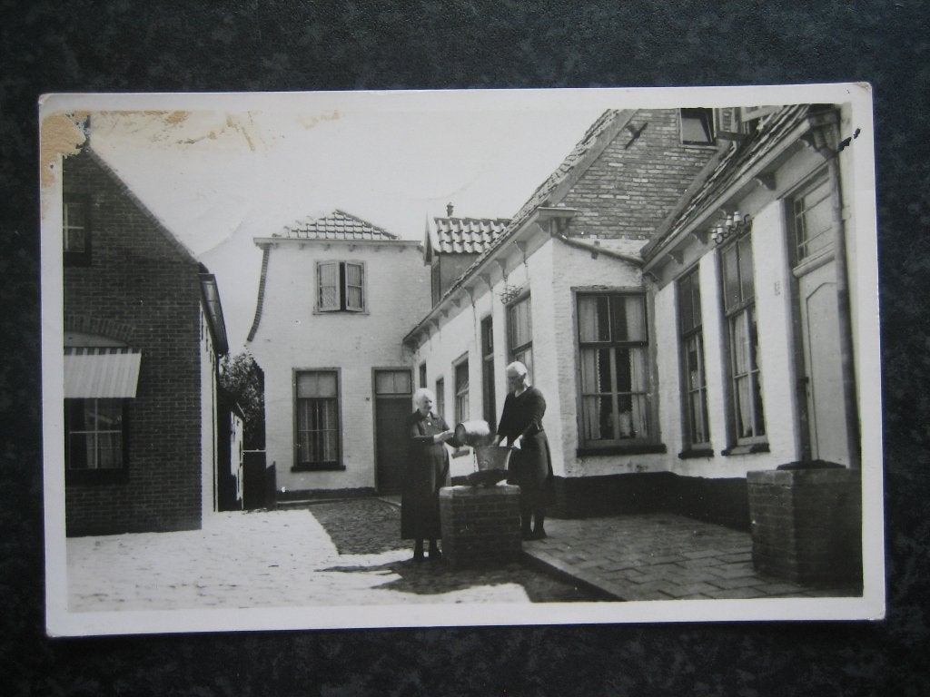 DEN BURG  Texel  Hofje Weverstraat, Ophalen of Verzenden, 1940 tot 1960, Waddeneilanden