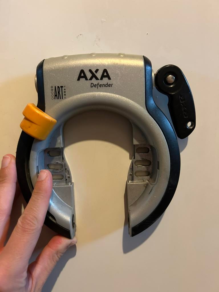 Fietsslot Axa Defender, Fietsen en Brommers, Ophalen of Verzenden, Zo goed als nieuw, Ringslot