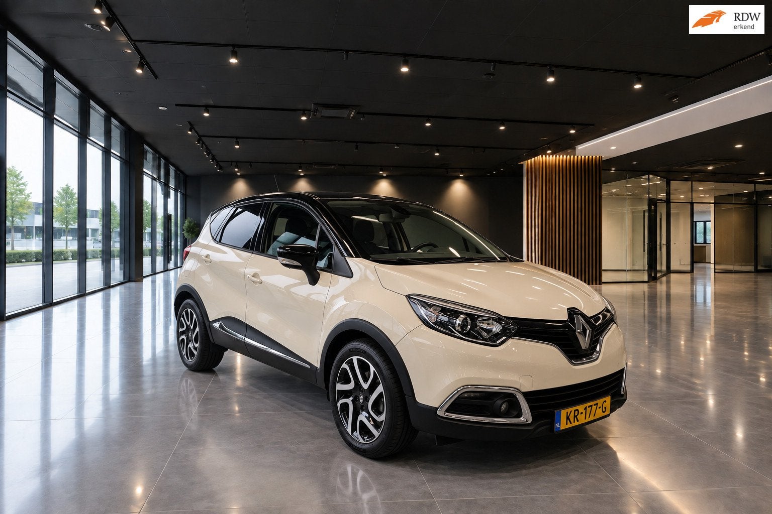 Renault Captur 1.2 TCe DYNAMIQUE AUTOMAAT NAVI, Euro 5, Stof, 4 cilinders, Wit