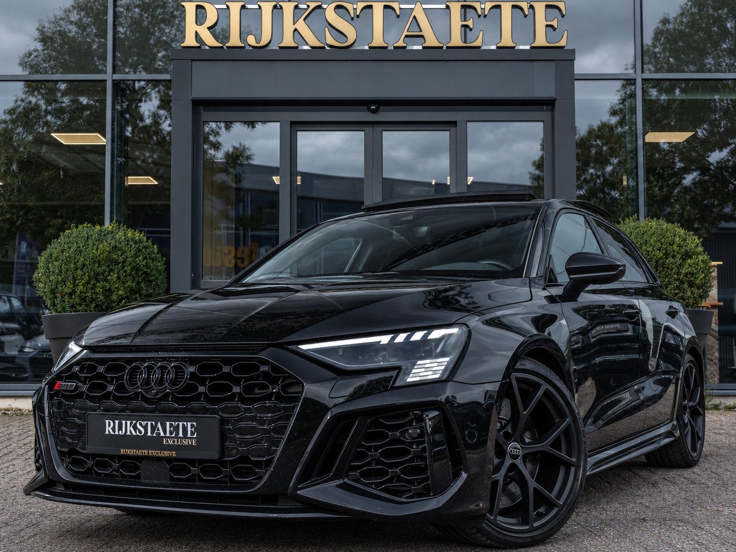 Audi RS3 2.5 TFSI Quattro|PANO|B&O|CAM|ACC|MATRIX|19''|SFEER, Auto's, Automaat, Dealer onderhouden, Gebruikt, RS3