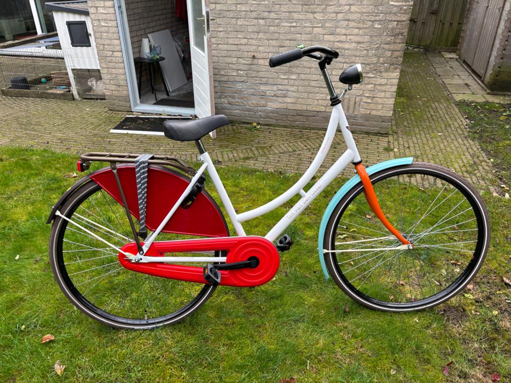 Gloednieuwe 28 inch stadsfiets, Fietsen en Brommers, Fietsen | Dames | Damesfietsen, Terugtraprem, Nieuw, 50 tot 53 cm, Ophalen
