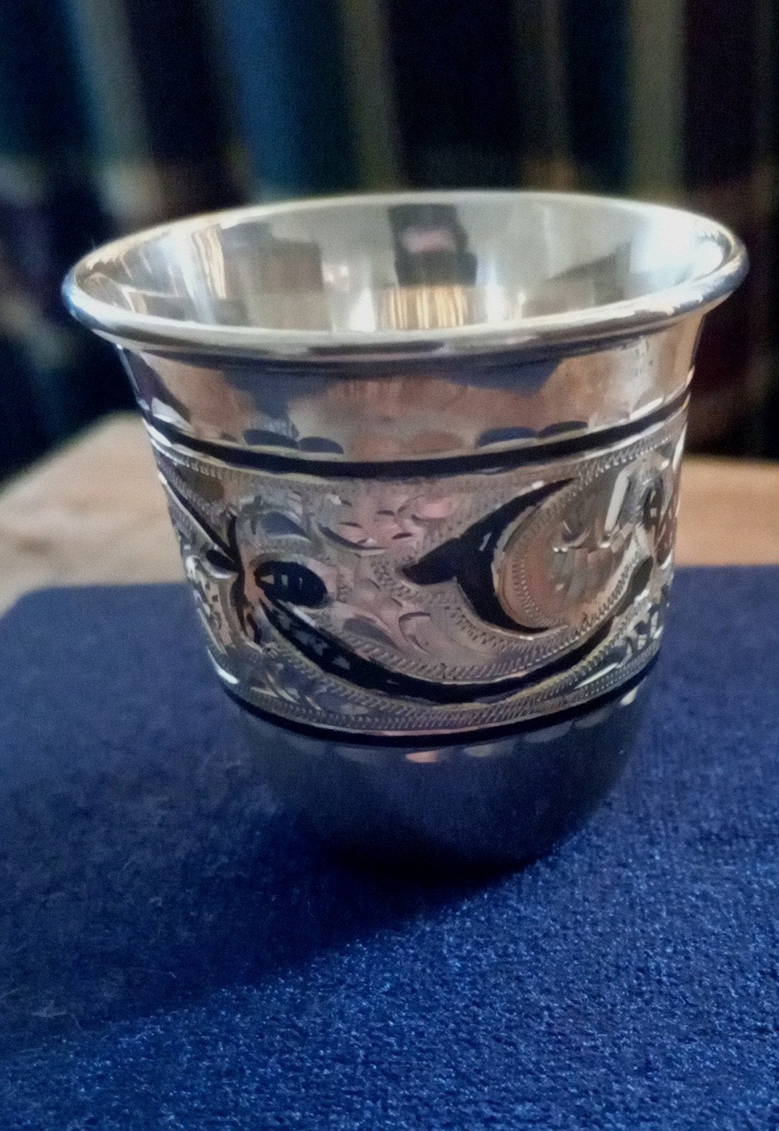 Russisch niëllo zilveren bekertje (875), Ophalen of Verzenden, Zilver