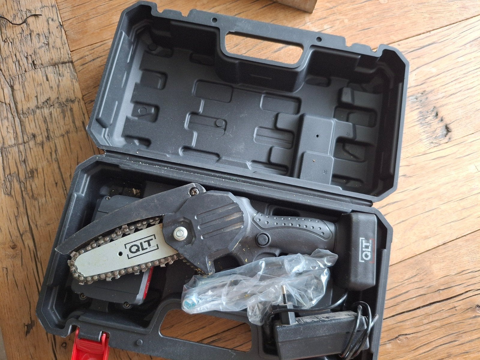 QLT elektrische mini kettingzaag, Ophalen of Verzenden, Gebruikt
