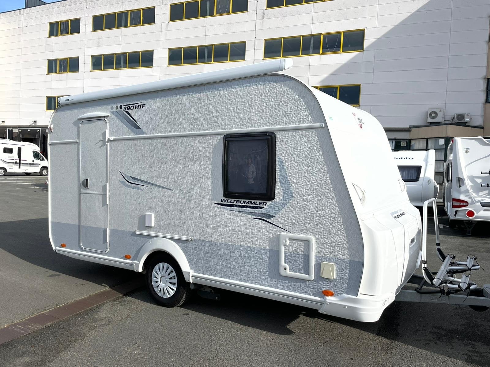 TEC Weltbummler 390 HTF - Compacte caravan met fietsenrek, Caravans en Kamperen, Caravans, Vast bed, T.E.C., Treinzit, Tot en met 3