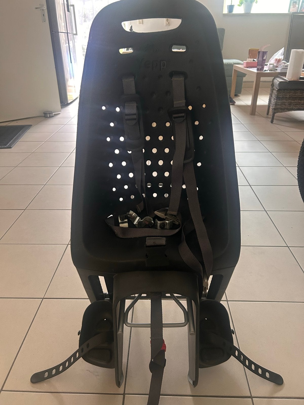Yepp Achterzitje met Easyfit Carrier XL Bagagedrager, Fietsen en Brommers, Fietsaccessoires | Fietsstoeltjes, Ophalen, Gebruikt