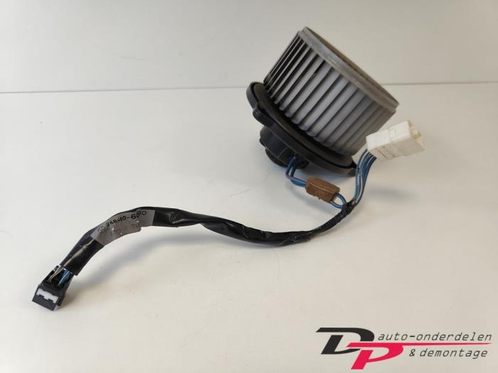 Kachel Ventilatiemotor van een Toyota Yaris, Gebruikt, -, -, Ophalen of Verzenden