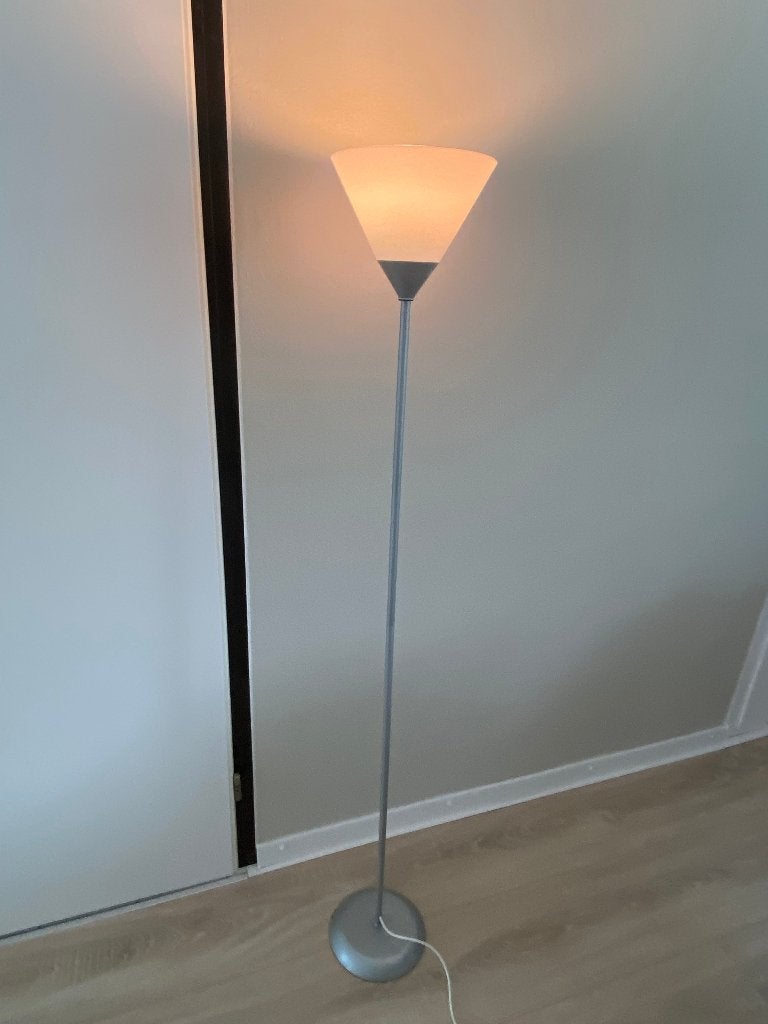 Vloerlamp, wit, incl. lichtbron, Ophalen of Verzenden, Zo goed als nieuw, Metaal, 150 tot 200 cm